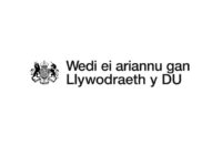 Wedi ei ariannu gan Llywodraeth y DU – Prif fersiwn