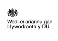 Wedi ei ariannu gan Llywodraeth y DU – Fersiwn pentwr